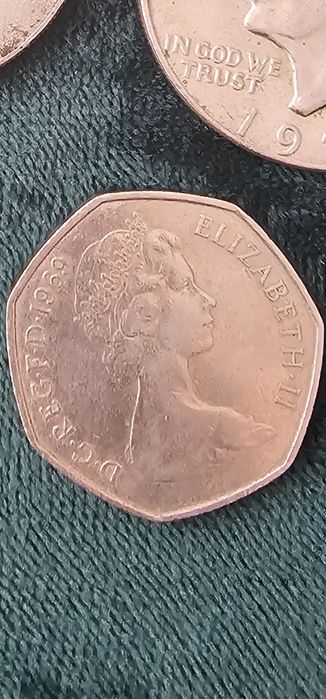1969 Elizabeth ll  50 new pence