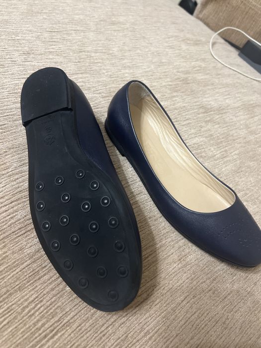 Продам балетки новые кожаные модные