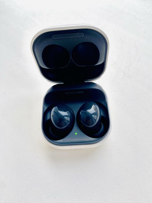 Продам наушники Galaxy Buds 2