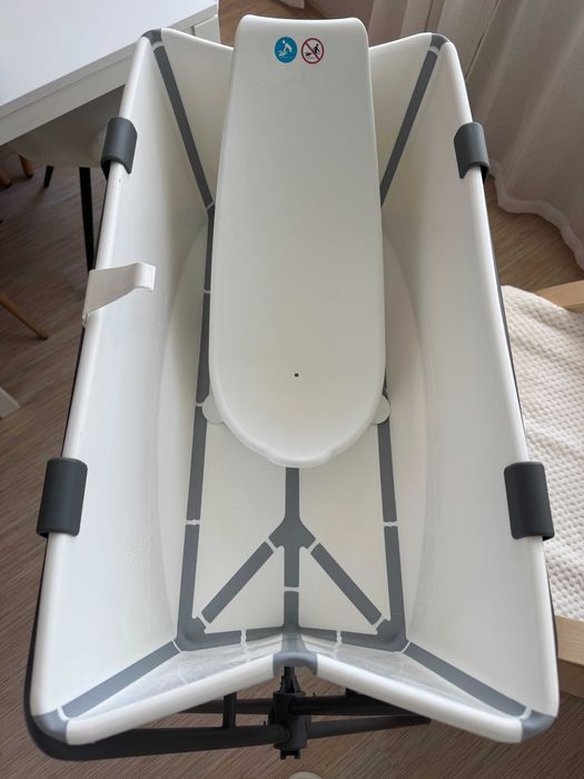 Stokke Flexi Bath Вана за къпане със стойка и поставка за новородено