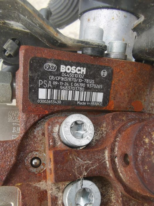 Pompa înaltă presiune peugeot Citroen 1.6 hdi cod 9683703780