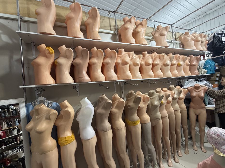 Продам моникены для женской одежды