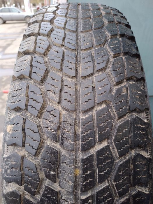 195/80/15 две шины