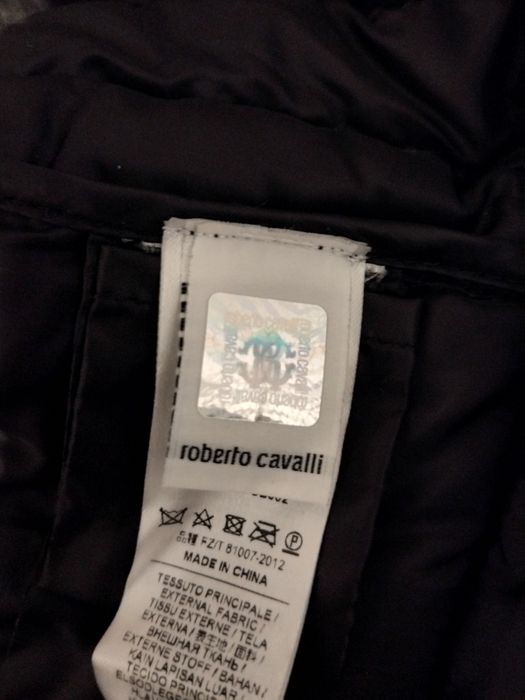 Яке Roberto cavalli