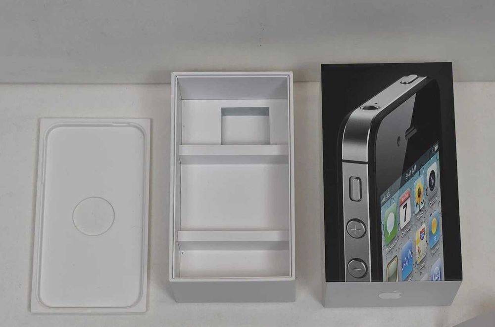 Продам пустая коробка от iphone 4 black    ( телефона нет )