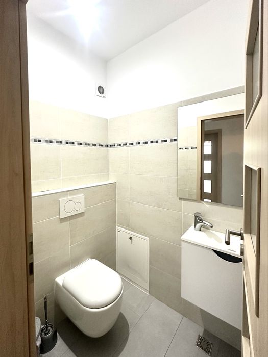 Apartament 3 camere de închiriat central, zona FSPAC