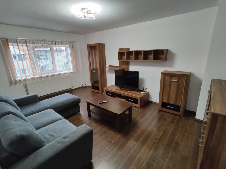 2 Camere de inchiriat