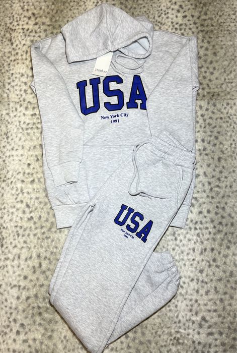 Дамски спортен ватиран екип