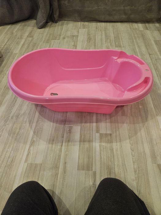 Детская розовая ванна