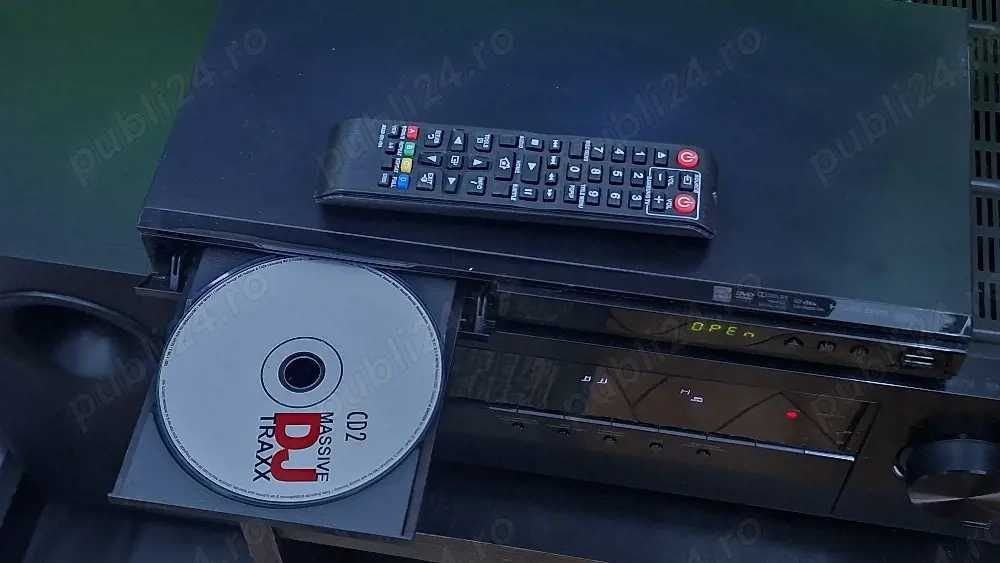 Blu-ray player Samsung BD-E5300 cu telecomandă + DVD Philips DVP2800