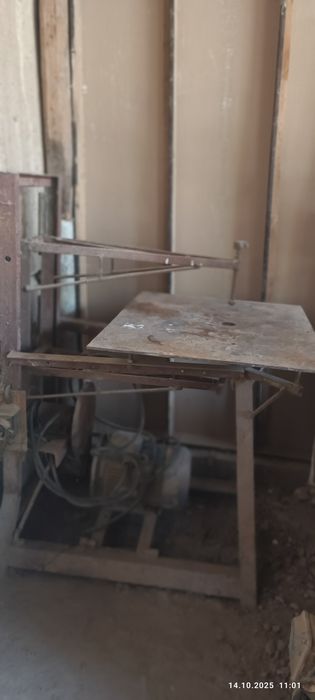 Lobzi stanok sotiladi