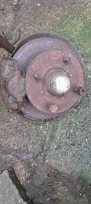 Шкода 105Л резервни части