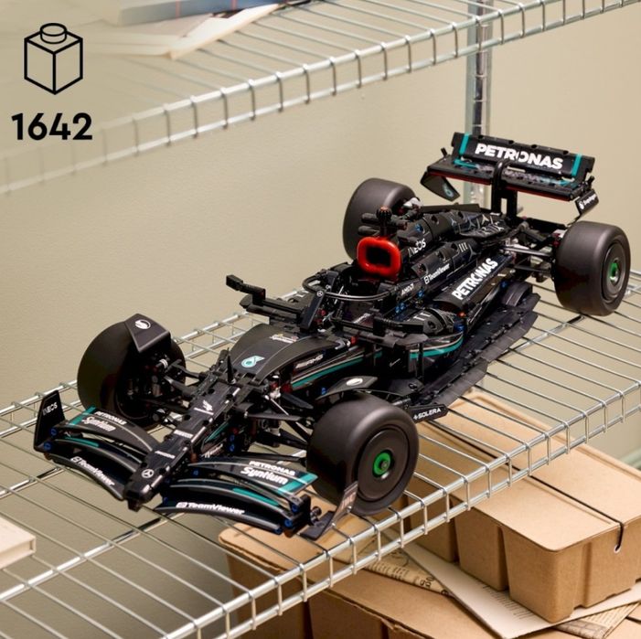 Mercedes-AMG F1 W14 E Performance