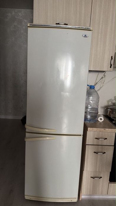 Холодильник полностью рабочий