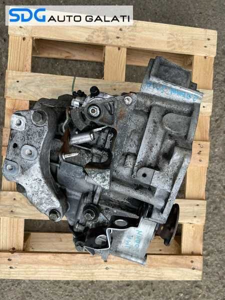 Cutie Viteze Manuala 6 Trepte VW Touran 2.0 TDI 2003 - 2010 Cod JMA