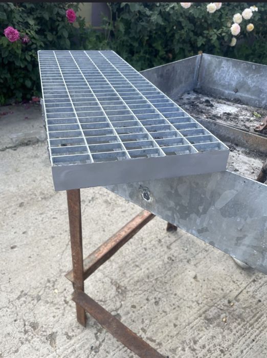 Trepte metalice zincate