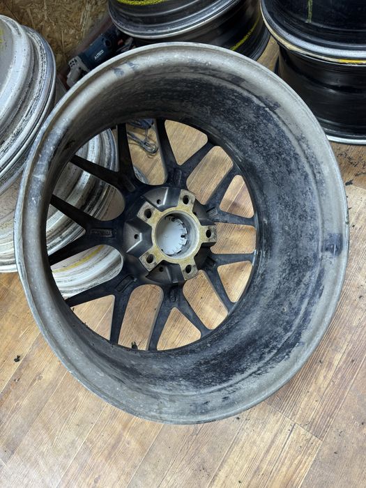 Диски Cross-Spoke r17 в стиле BBS