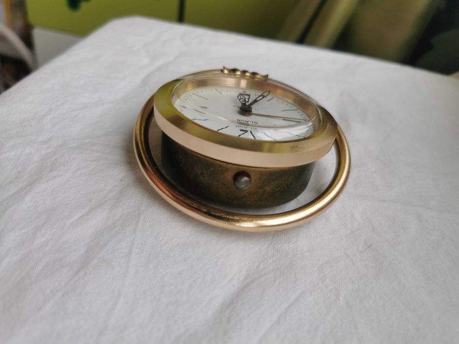 Ceas de masa Slava,mecanic cu alarma-11 jewels, Made in USSR