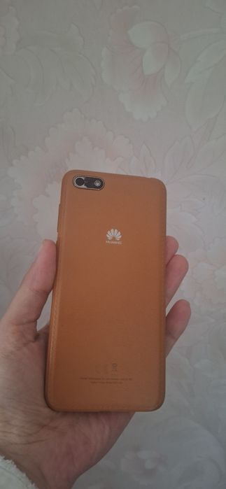 На запчасти телефон Huawei