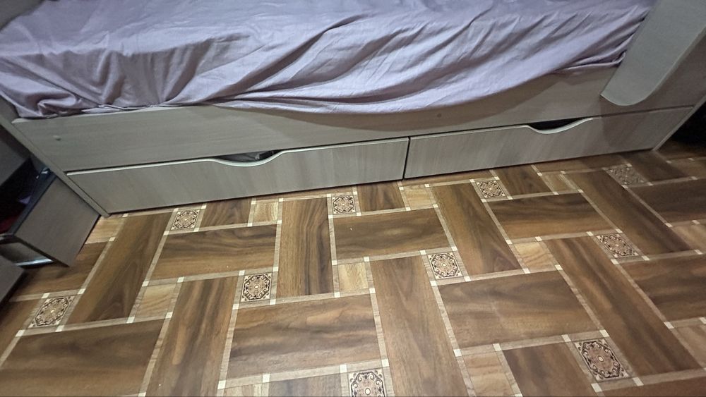 Продам кровать двухъярусная