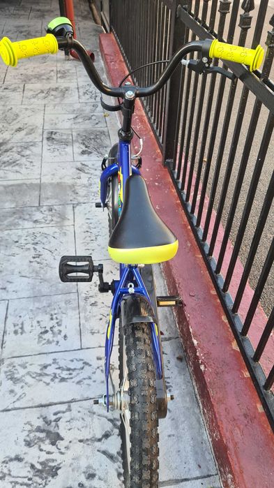 Vand bicicleta baieti 16 inch stare foarte buna