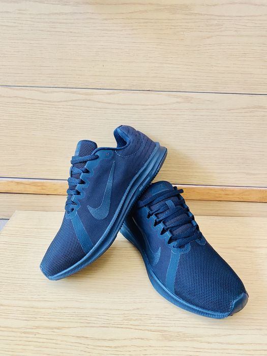 Маратонки  Nike  Downshifter 8 ,номер  38