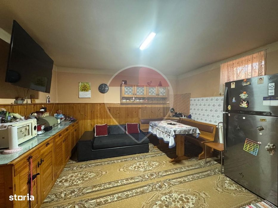 Casă cu 1439 mp teren Semlac la 37 km de Arad ( 2 cai de acces)
