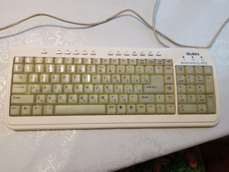 Продам клавиатуру SVEN