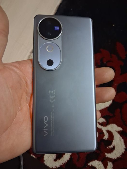 Vivo v40 5g 256 gb