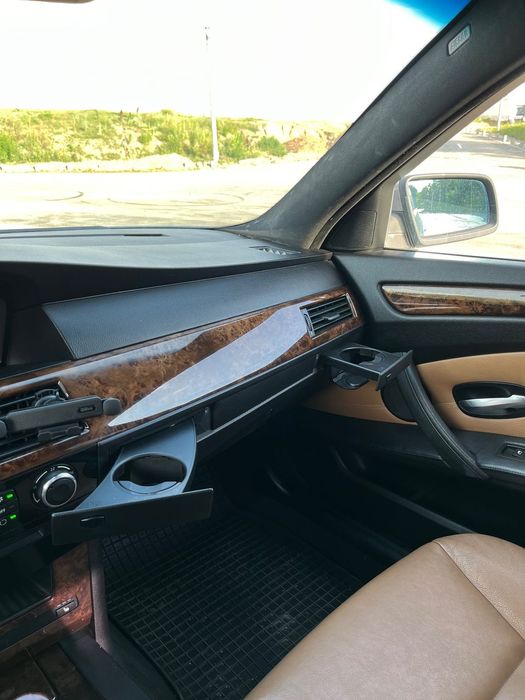 BMW Seria 5 BMW Seria 5 E60 M54 cutie manuala interior crem mahon