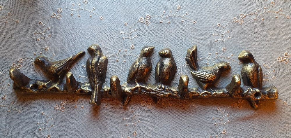 Чугунена голяма закачалка 6 пиленца.