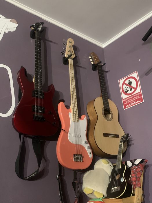 продам бас гитару