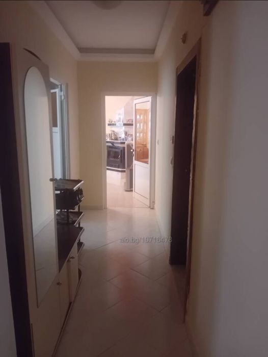 Двустаен панелен апартамент в гр. Бургас,  ж.к. Меден рудник