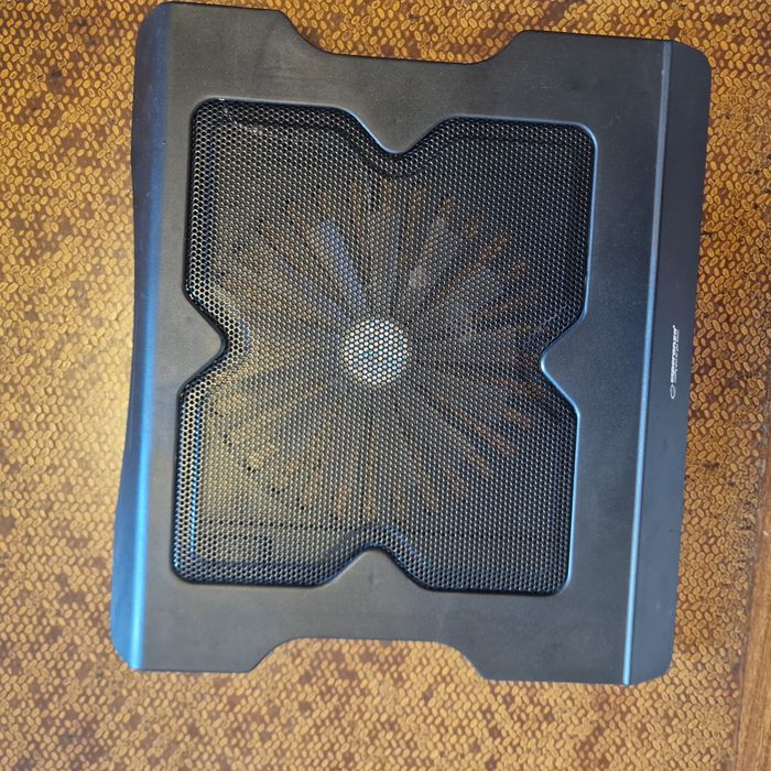 Стойка охладител за лаптоп Esperanza EA122