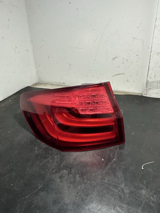 Stop stanga spate aripa BMW Seria 5 F11 7203233