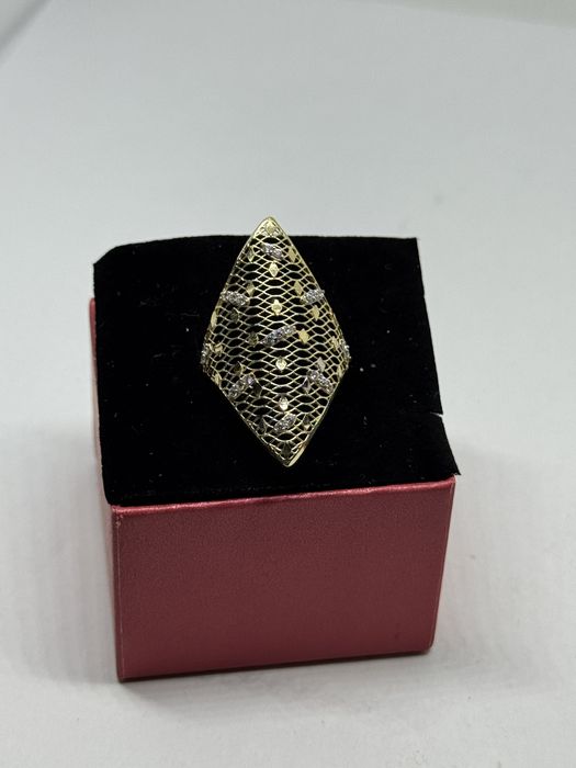 златен дамски пръстен 1.95гр 14к 585