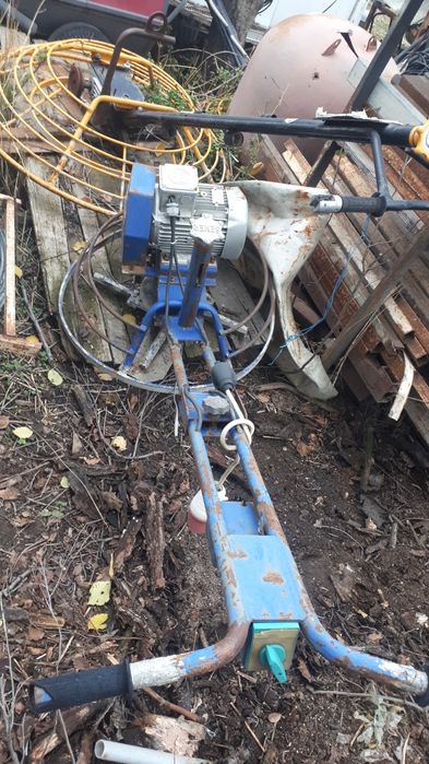 Вертолёт, затирочная машина