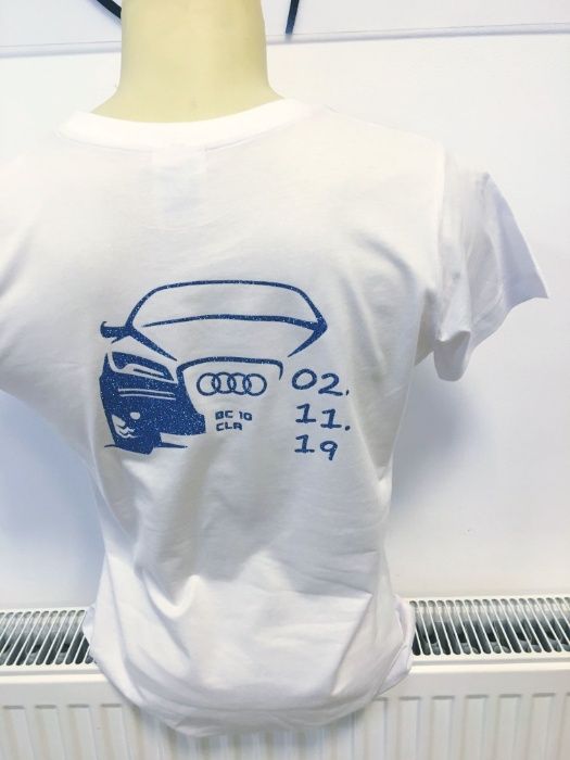 Tricouri personalizate, cu model unic