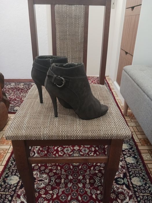 Дамски боти р-38
