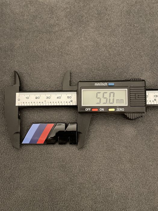 Emblema logo M aripa 5,5cmx2cm 4,5cmx1,5cm Bmw seria 3 5 6 7 X3 X5 X6