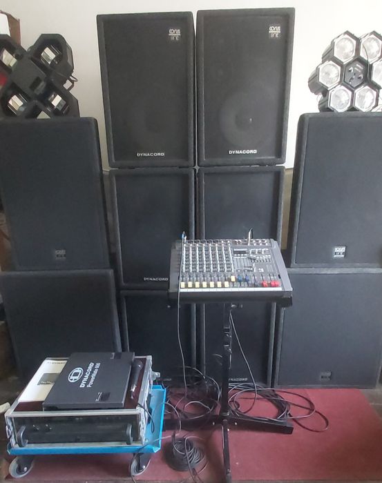 Vând boxe mixer și amplificator Dynacord