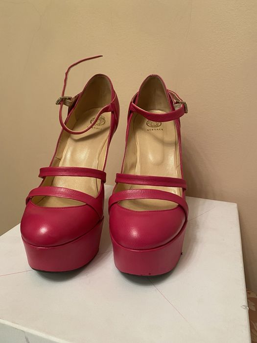 Платформи и сандали токчета естествена кожа -  Versace Guess Sara Pen