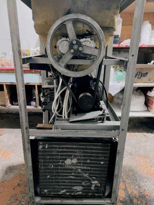 Frezer aparati sotiladi b/u