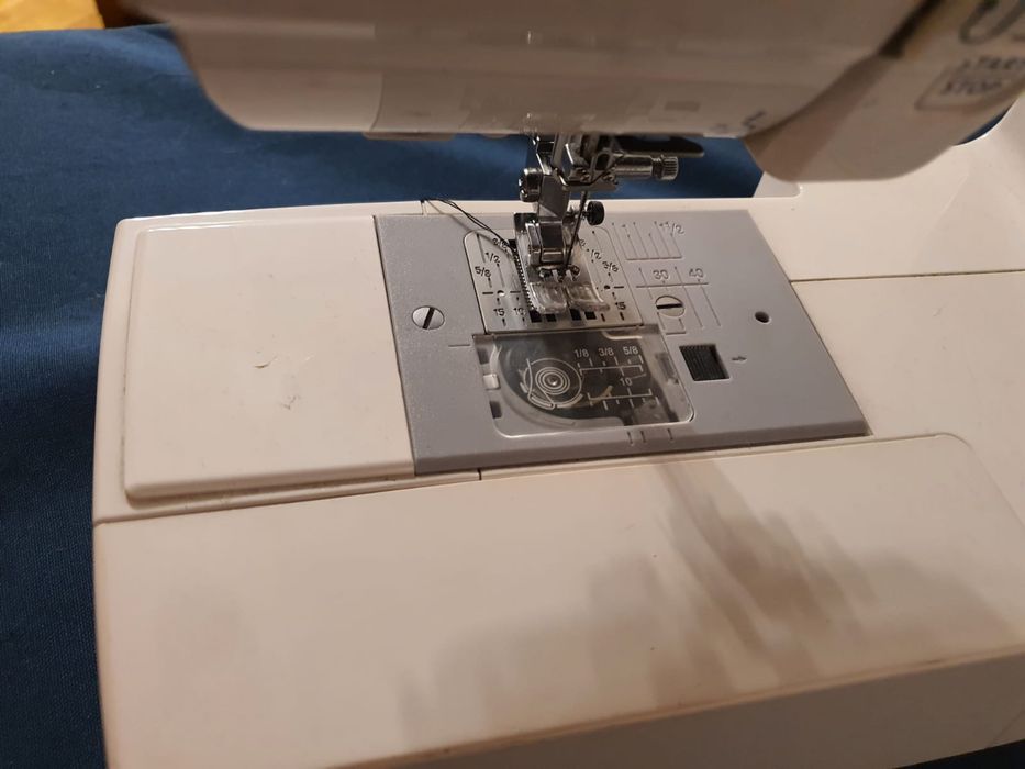 Швейная машинка Janome DC3900