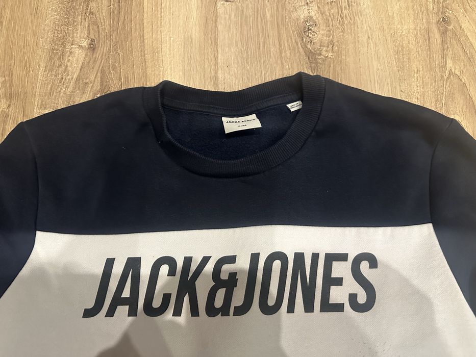Продавам маркови комплекта Анцузи -  Adidas  и Jack Jones