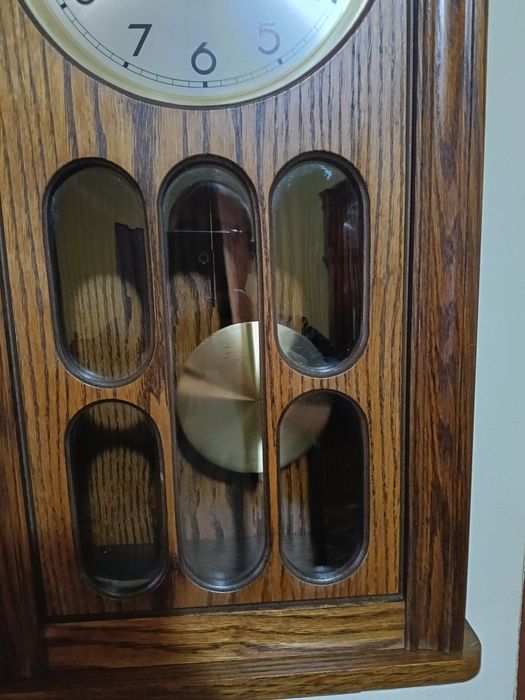 Ceas de perete cu pendul