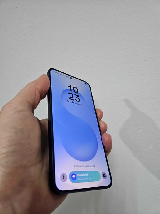 Samsung Galaxy S25, 128 GB, 12 GB, impecabil, Garantie.