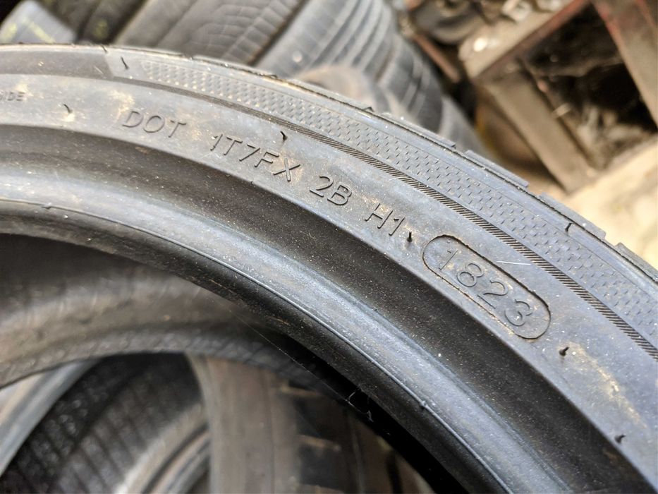 2бр Летни гуми 225 40 19 - Hankook