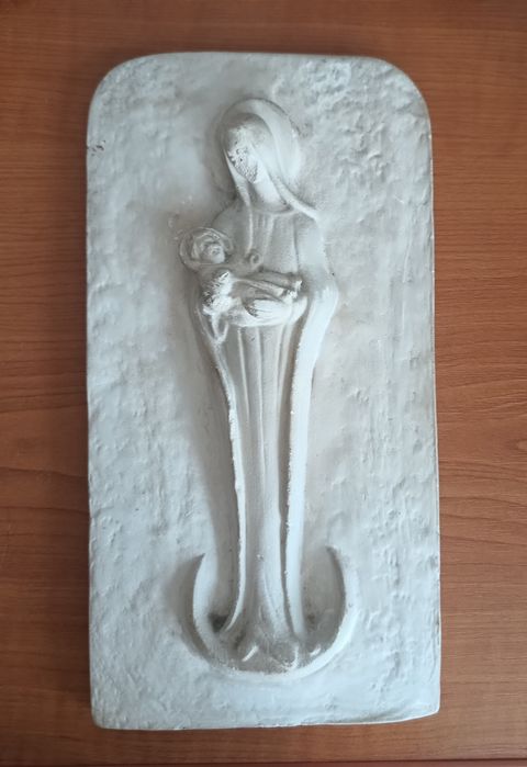 Sculptura veche Fecioara cu pruncul, 1944, Germania