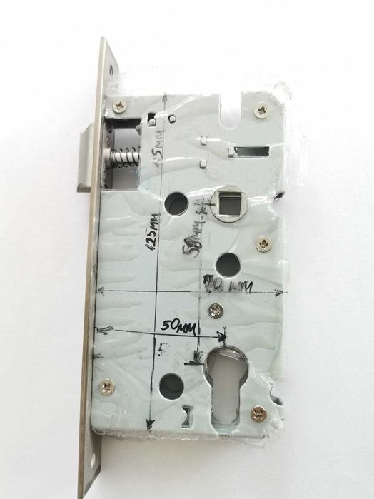 RFID чип презаписваем за входни врати и асансьори